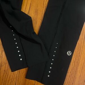 Lululemon Fast & Free Crop (19")
Black